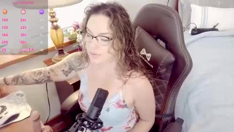 Snapshot of bunnynextdoor chatting on June 9, 2026, 2:17 pm bunnynextdoor online show from June 9, 2026, 2:17 pm