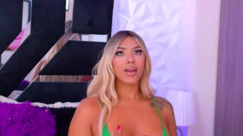 Snapshot of bunnynicolle chatting on January 9, 2025, 4:39 pm ONLYFANS online show from January 9, 2025, 4:39 pm