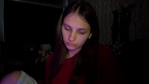 Bella online show from June 19, 2026, 5:12 am