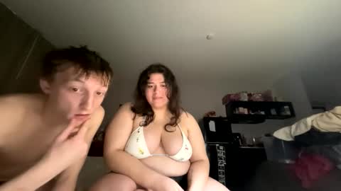 Snapshot of bunnyxxo05 chatting on February 16, 2026, 3:02 am bunnyxxo05 online show from February 16, 2026, 3:02 am