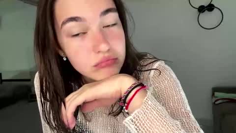 Nica online show from March 1, 2026, 7:43 am