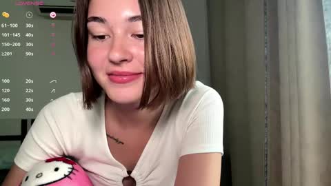 Nica online show from April 13, 2026, 11:32 pm