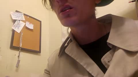 Snapshot of burntbuns710 chatting on December 11, 2024, 6:58 am LostSingledad online show from December 11, 2024, 6:58 am