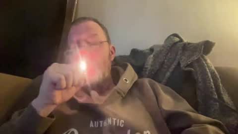 Snapshot of bushbeautician chatting on February 7, 2025, 10:52 pm bushbeautician online show from February 7, 2025, 10:52 pm