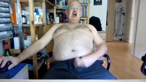 Snapshot of busibaer666 chatting on July 14, 2026, 2:56 pm busi online show from July 14, 2026, 2:56 pm