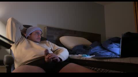 Snapshot of bussssa chatting on December 2, 2025, 8:41 am bussssa online show from December 2, 2025, 8:41 am