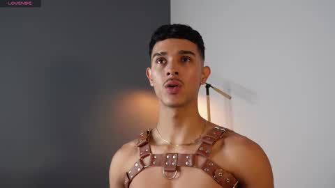 Snapshot of busterspinter chatting on October 16, 2025, 4:30 pm Buster independent model online show from October 16, 2025, 4:30 pm