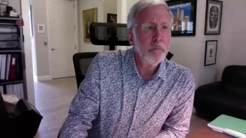 Snapshot of bustinout99 chatting on February 18, 2026, 5:20 pm afternoon wood online show from February 18, 2026, 5:20 pm