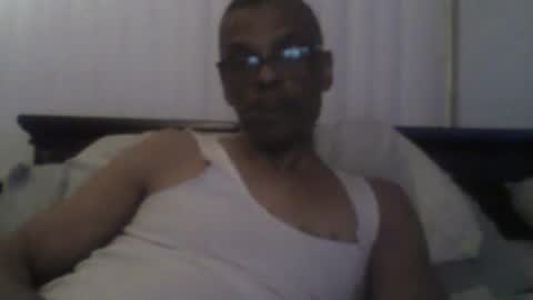 Busturgutzgd1 online show from December 2, 2024, 5:37 am