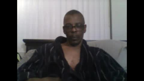 Busturgutzgd1 online show from February 3, 2025, 6:45 am