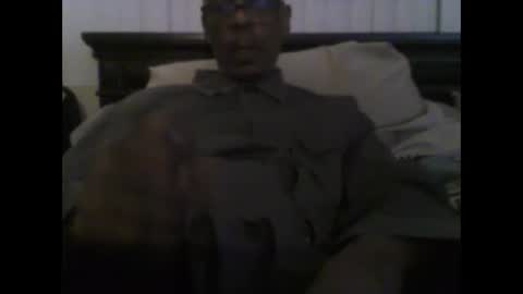 Busturgutzgd1 online show from February 4, 2025, 3:11 am