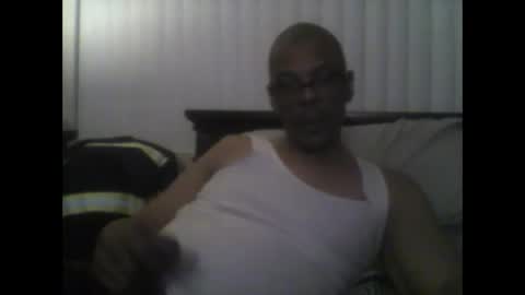 Busturgutzgd1 online show from February 19, 2025, 2:33 am