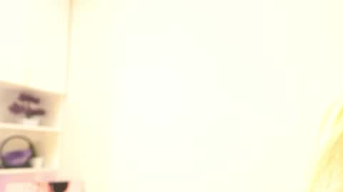 Snapshot of butteflai chatting on October 10, 2025, 8:13 am butteflai online show from October 10, 2025, 8:13 am