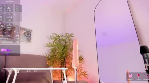 Snapshot of butterflyy1 chatting on December 8, 2024, 12:40 am butterflyy1 online show from December 8, 2024, 12:40 am