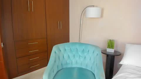 Snapshot of buunnyyhot chatting on November 1, 2025, 7:16 pm Rosse online show from November 1, 2025, 7:16 pm