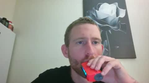 bwcwhiteboy94 online show from November 5, 2025, 4:07 pm