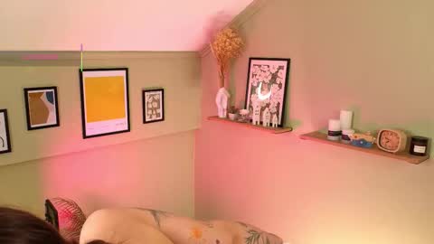 Kira online show from March 20, 2026, 8:08 am