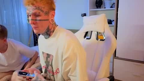 c10h15on online show from January 16, 2026, 2:43 pm