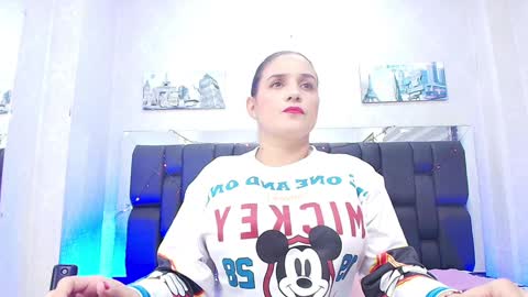 Snapshot of c_fox_ chatting on January 29, 2025, 3:01 am Carolina online show from January 29, 2025, 3:01 am