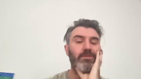 Snapshot of c_life128 chatting on October 17, 2025, 9:17 pm c_life128 online show from October 17, 2025, 9:17 pm