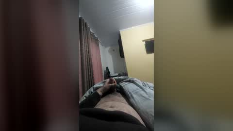 Snapshot of cacas1818 chatting on June 28, 2026, 6:36 pm cacas1818 online show from June 28, 2026, 6:36 pm