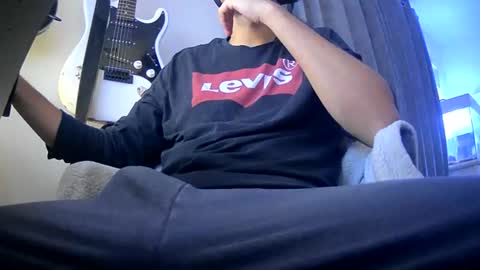 cachicho81 online show from June 12, 2026, 12:09 am