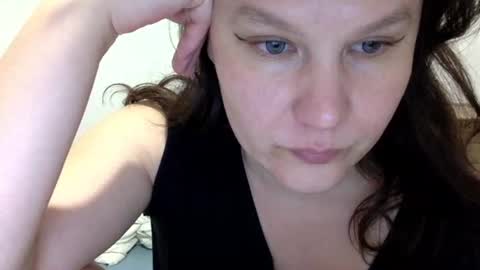 Snapshot of caffeinated_lamb chatting on September 13, 2025, 6:08 pm Lamb online show from September 13, 2025, 6:08 pm