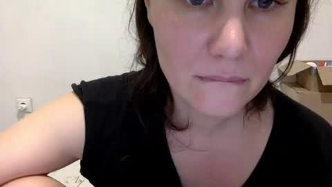 Snapshot of caffeinated_lamb chatting on November 11, 2025, 7:03 pm Lamb online show from November 11, 2025, 7:03 pm