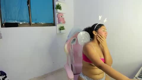 Snapshot of cailyn_messy chatting on October 24, 2025, 11:23 pm karina online show from October 24, 2025, 11:23 pm