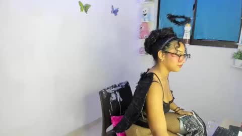 Snapshot of cailyn_messy chatting on November 2, 2025, 12:35 am karina online show from November 2, 2025, 12:35 am