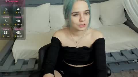 Snapshot of caitlin_crazy chatting on June 20, 2026, 10:29 am Gina online show from June 20, 2026, 10:29 am