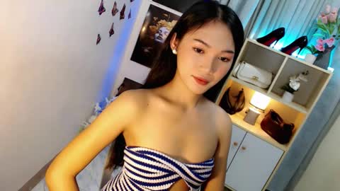 caitlin online show from November 28, 2025, 7:38 pm