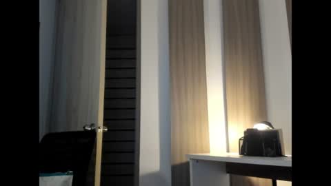 caitlingomez0 online show from June 10, 2026, 3:18 am