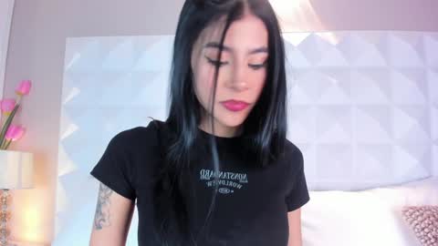 Snapshot of caitlyncouper chatting on December 26, 2024, 5:19 pm Caitlyn online show from December 26, 2024, 5:19 pm