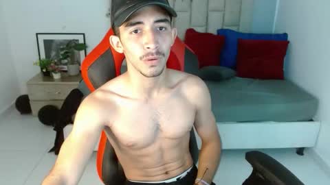 Snapshot of caius_fox chatting on January 8, 2026, 11:45 am caius online show from January 8, 2026, 11:45 am