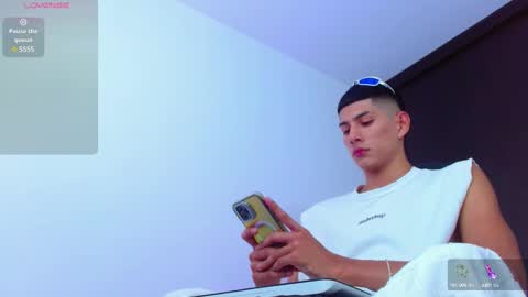 Valerio  online show from March 8, 2025, 8:14 pm