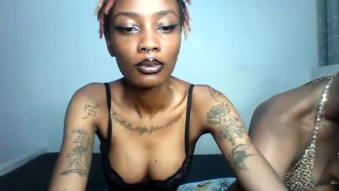 Snapshot of calin_3 chatting on October 25, 2025, 2:19 am calin online show from October 25, 2025, 2:19 am