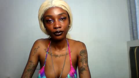 Snapshot of calin_3 chatting on November 9, 2025, 6:55 am calin online show from November 9, 2025, 6:55 am