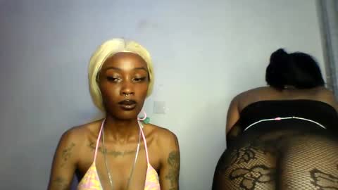 Snapshot of calin_3 chatting on November 16, 2025, 8:42 am calin online show from November 16, 2025, 8:42 am