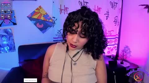 Snapshot of caliope_moreauu chatting on January 7, 2025, 3:03 am Caliope Moreau online show from January 7, 2025, 3:03 am