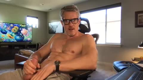 calirsedmo online show from February 12, 2026, 7:20 pm