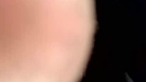 Snapshot of calisguitar chatting on February 3, 2025, 9:41 am Calisguitar online show from February 3, 2025, 9:41 am