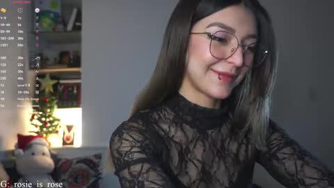 Snapshot of call_me_rosie chatting on December 4, 2024, 5:27 am online show from December 4, 2024, 5:27 am