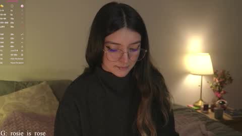 Snapshot of call_me_rosie chatting on October 1, 2025, 4:40 am online show from October 1, 2025, 4:40 am