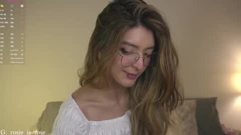 Snapshot of call_me_rosie chatting on November 17, 2025, 11:54 pm online show from November 17, 2025, 11:54 pm