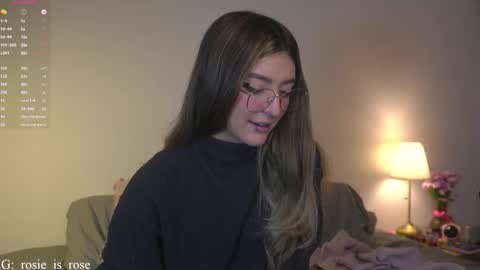 Snapshot of call_me_rosie chatting on November 28, 2025, 12:46 am online show from November 28, 2025, 12:46 am