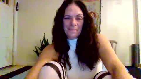 Snapshot of calli_girl420 chatting on January 3, 2025, 4:11 am Calli online show from January 3, 2025, 4:11 am