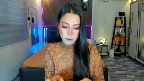 Snapshot of callme_ivyaguas chatting on July 17, 2026, 5:03 am IVY online show from July 17, 2026, 5:03 am
