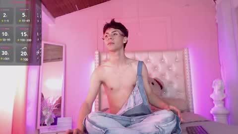 Snapshot of callum_77 chatting on February 14, 2025, 7:33 pm CALLUM online show from February 14, 2025, 7:33 pm