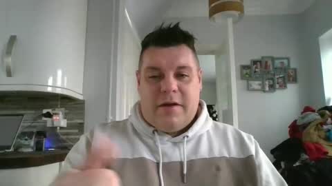 Calvinm365 online show from December 9, 2024, 2:17 pm